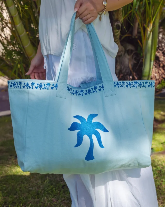 Pink Couture Carryall in Seabreeze (Reversible)